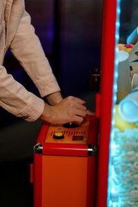 game dealer MB66